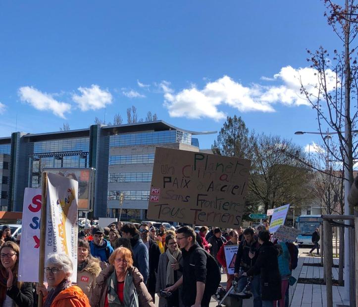 Messaging1552833001599