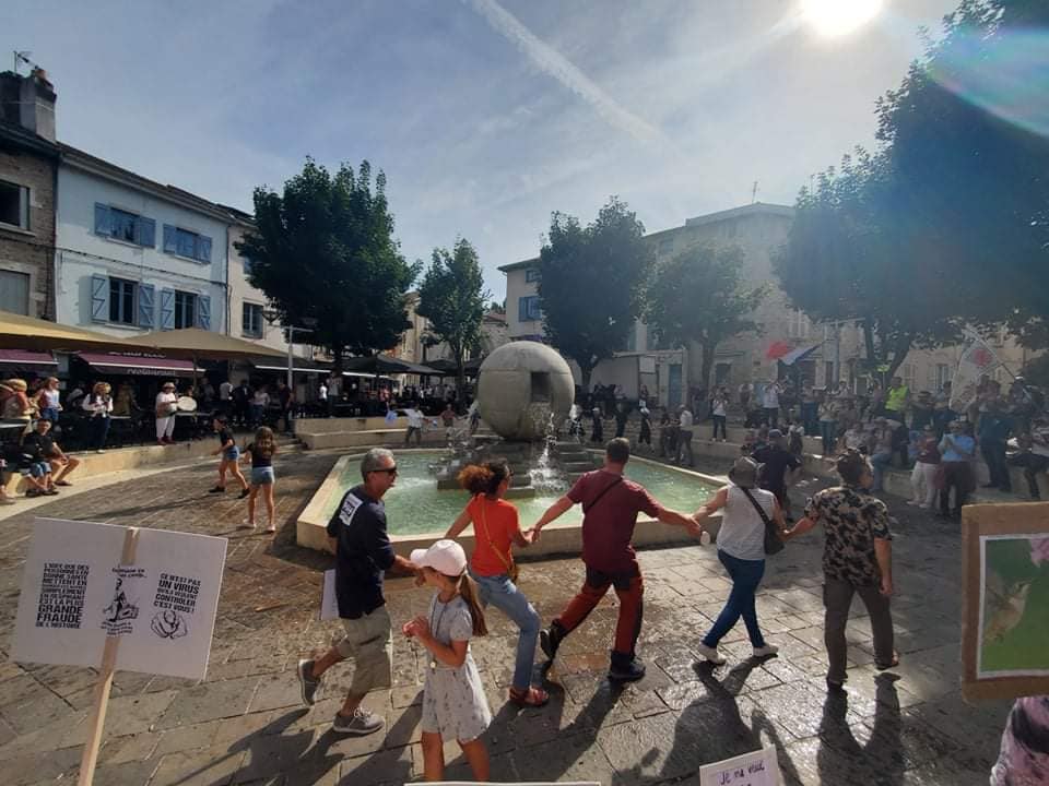 242197775_852378412093423_7329900363203387820_n